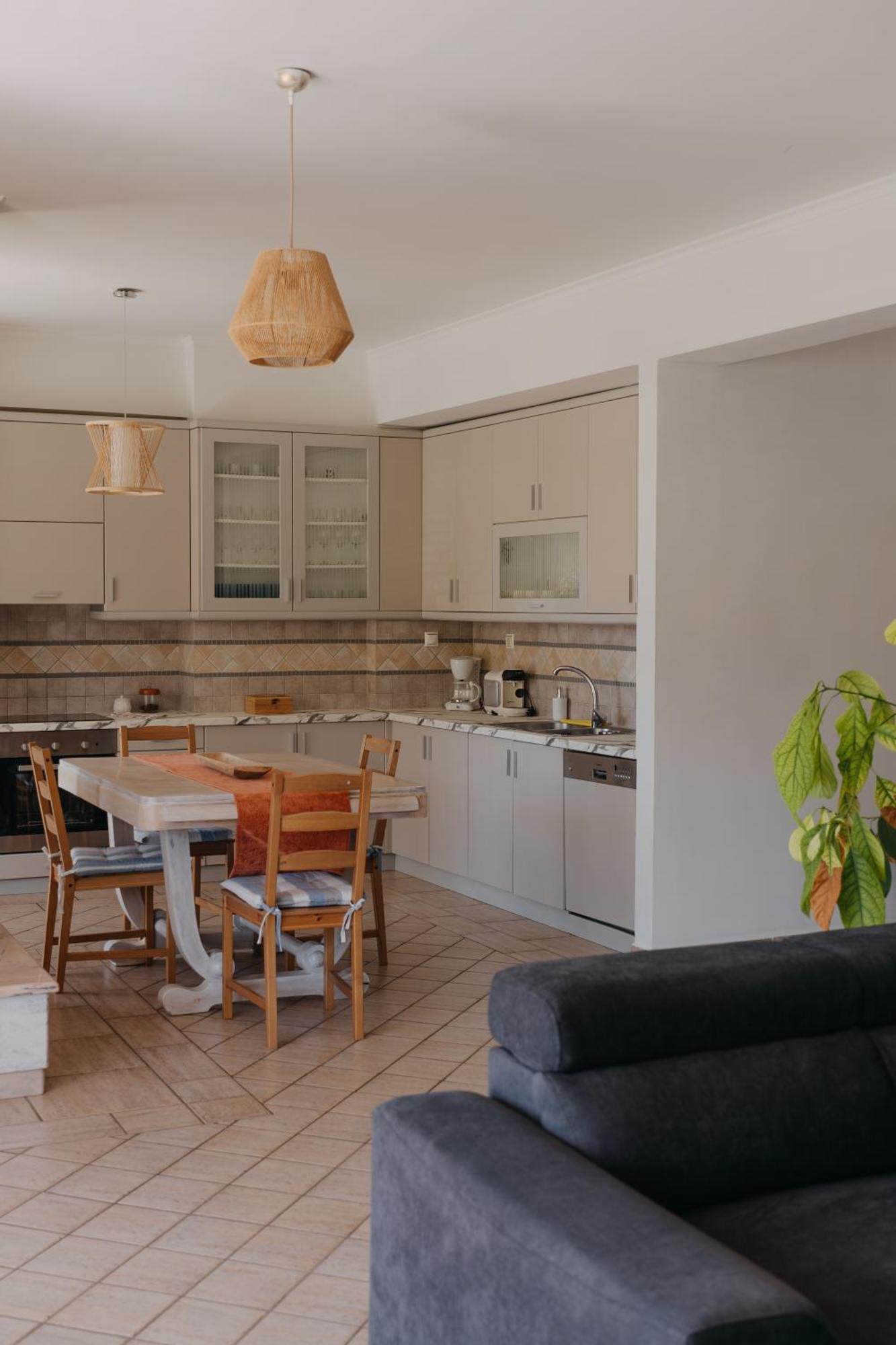 Lazarus 2Bd Apartment In The Center Patras Exterior photo